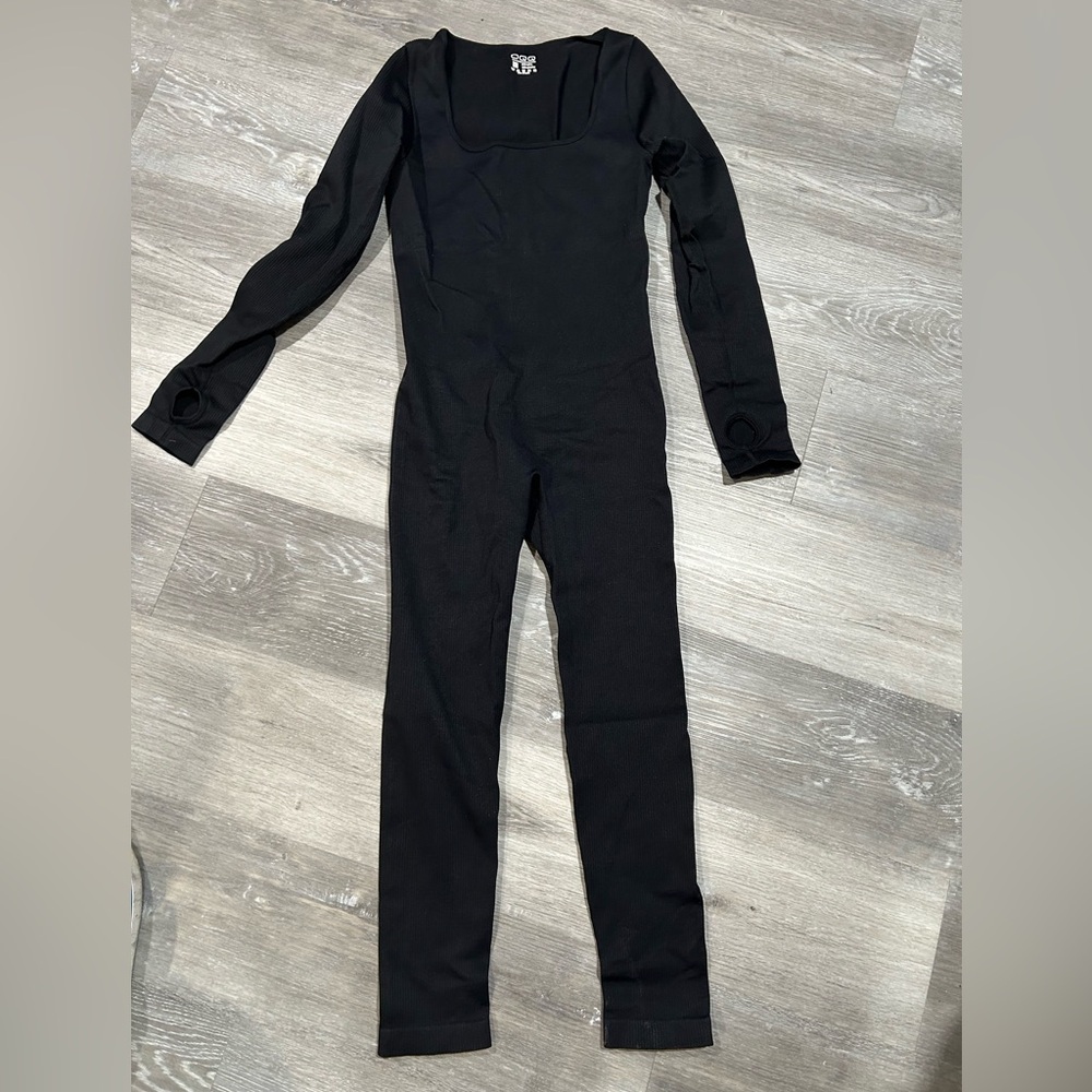 Chic Black Long Sleeve Jumpsuit